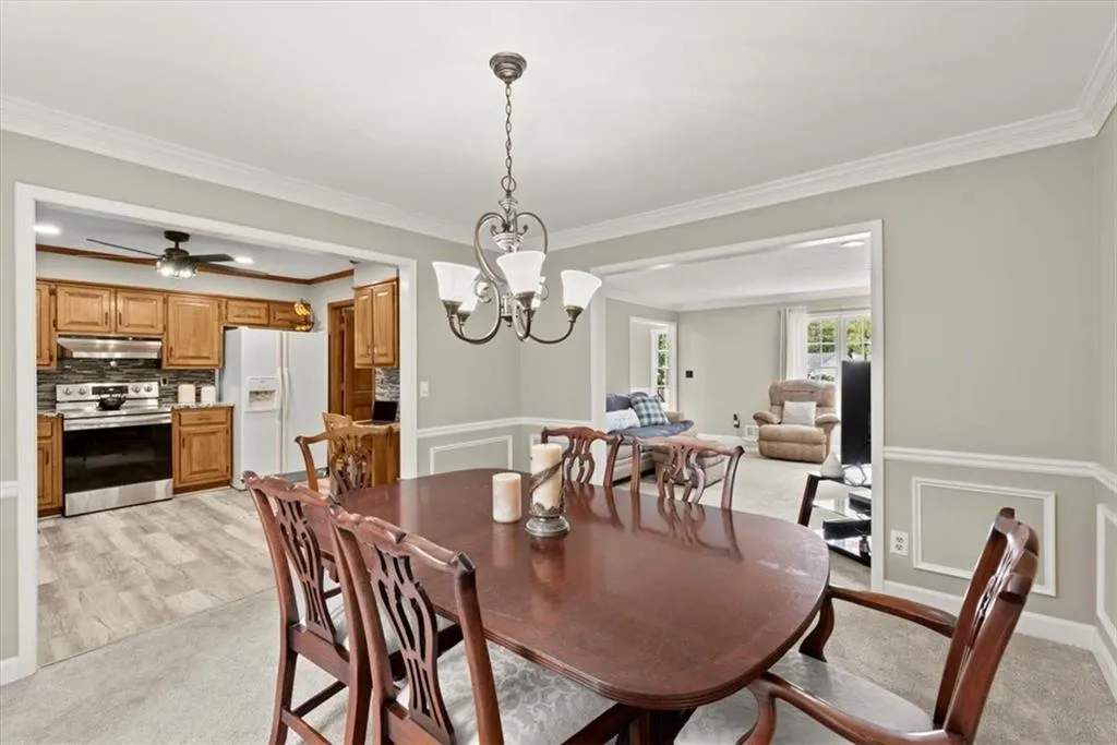 610 Corbin Lake Court, Sandy Springs, Georgia 30350, 2 Bedrooms Bedrooms, ,2 BathroomsBathrooms,Residential,Sold,610 Corbin Lake Court,7269557