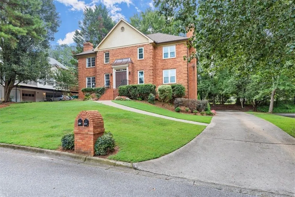 610 Corbin Lake Court, Sandy Springs, Georgia 30350, 2 Bedrooms Bedrooms, ,2 BathroomsBathrooms,Residential,Sold,610 Corbin Lake Court,7269557