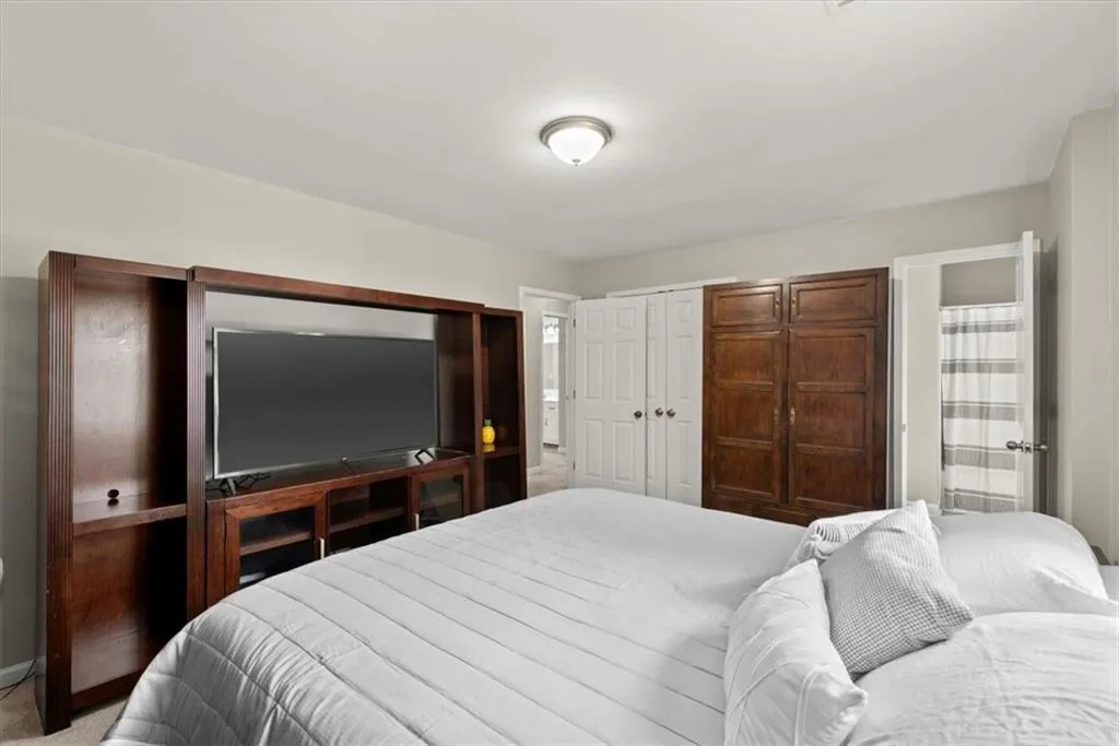 610 Corbin Lake Court, Sandy Springs, Georgia 30350, 2 Bedrooms Bedrooms, ,2 BathroomsBathrooms,Residential,Sold,610 Corbin Lake Court,7269557