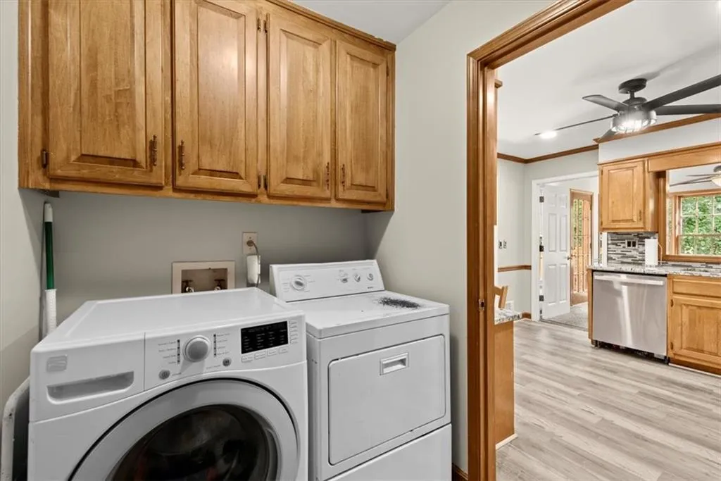 610 Corbin Lake Court, Sandy Springs, Georgia 30350, 2 Bedrooms Bedrooms, ,2 BathroomsBathrooms,Residential,Sold,610 Corbin Lake Court,7269557