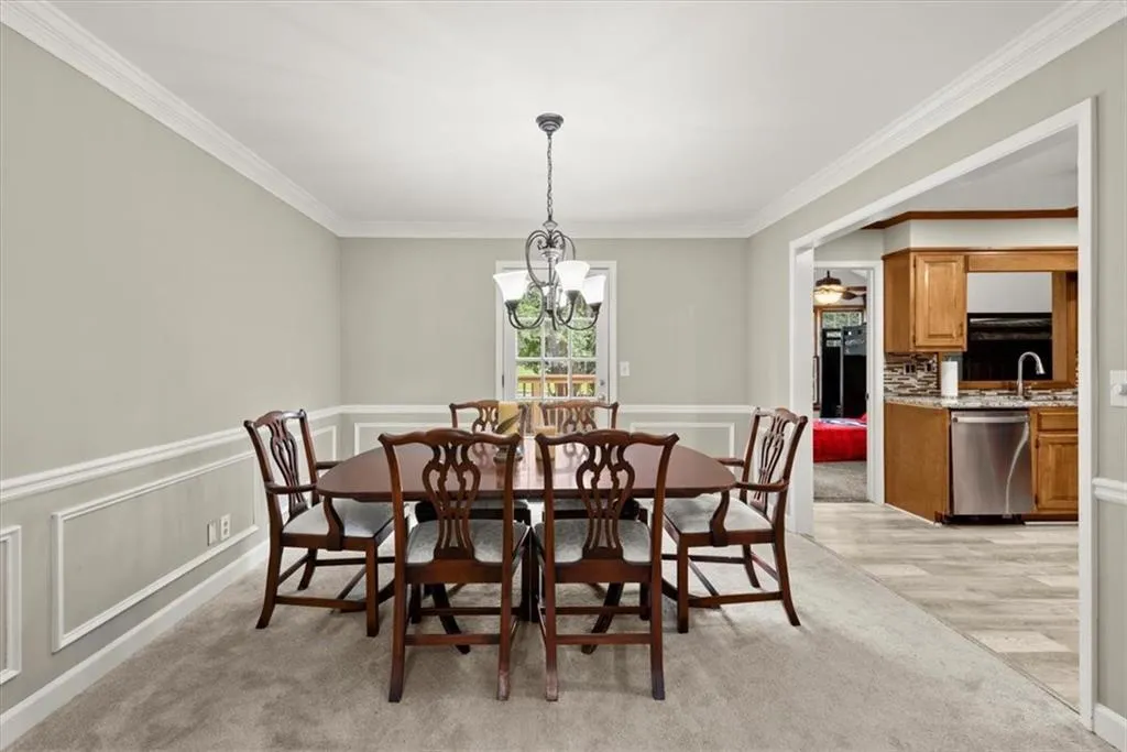 610 Corbin Lake Court, Sandy Springs, Georgia 30350, 2 Bedrooms Bedrooms, ,2 BathroomsBathrooms,Residential,Sold,610 Corbin Lake Court,7269557