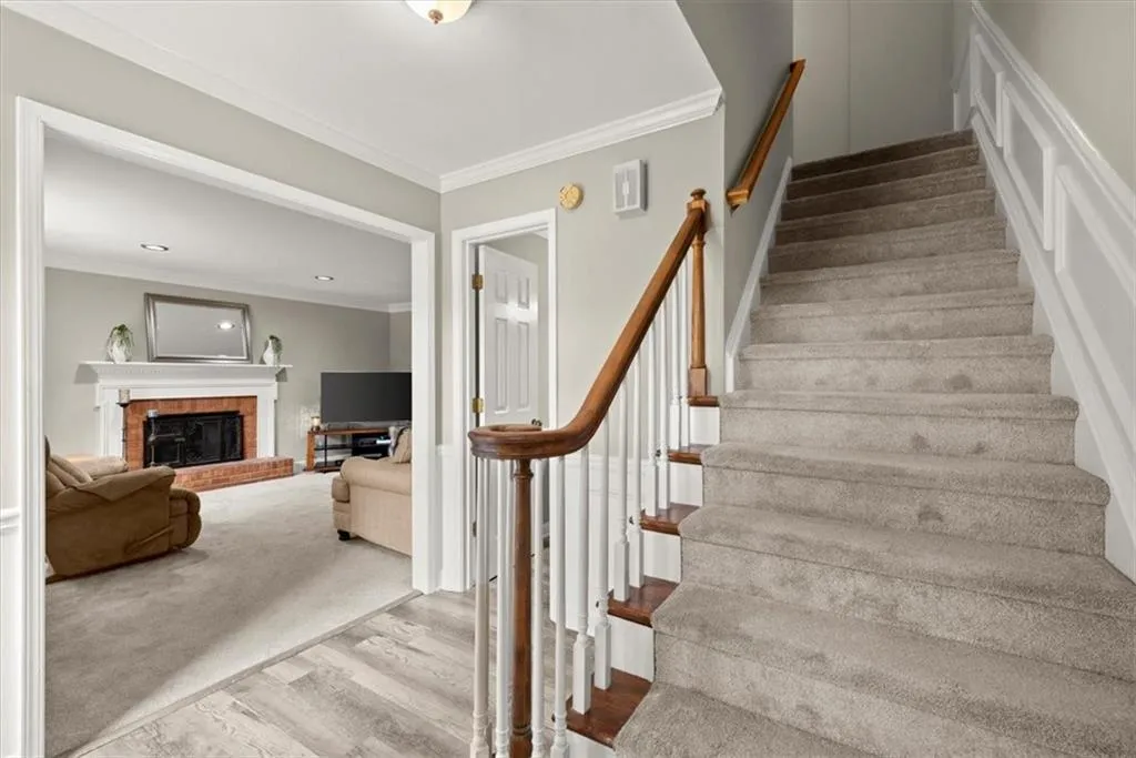 610 Corbin Lake Court, Sandy Springs, Georgia 30350, 2 Bedrooms Bedrooms, ,2 BathroomsBathrooms,Residential,Sold,610 Corbin Lake Court,7269557