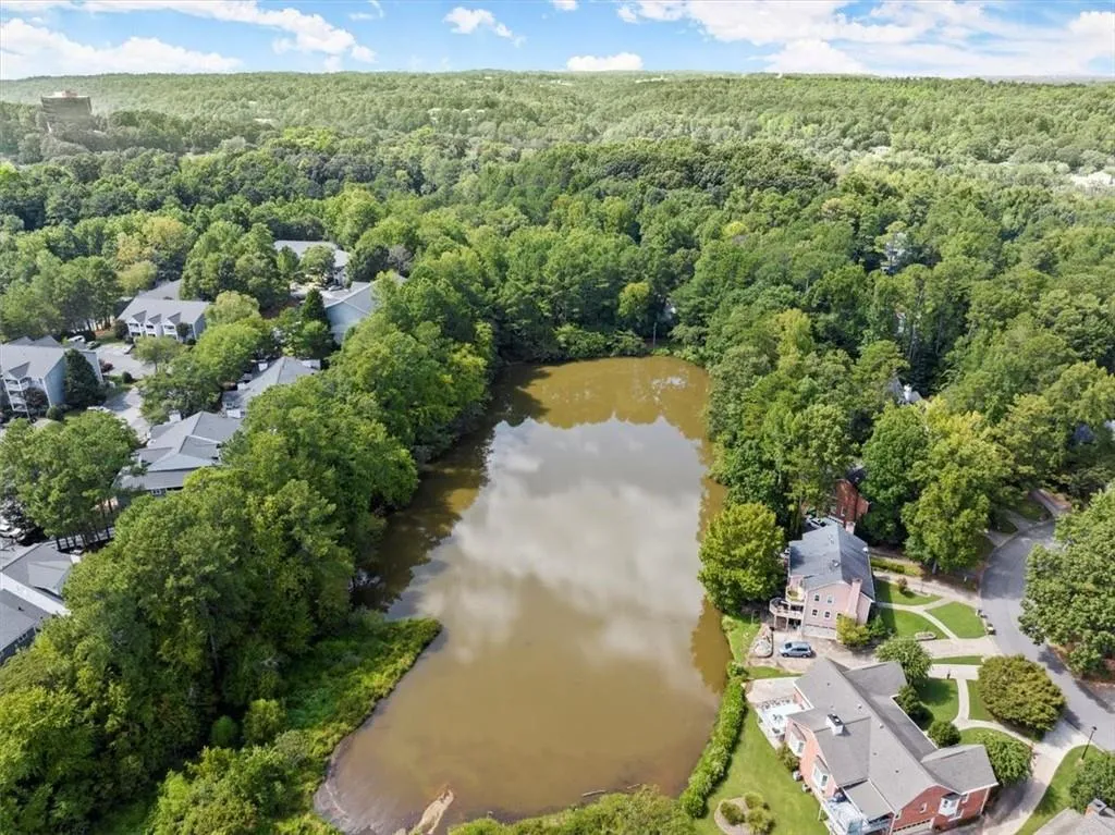 610 Corbin Lake Court, Sandy Springs, Georgia 30350, 2 Bedrooms Bedrooms, ,2 BathroomsBathrooms,Residential,Sold,610 Corbin Lake Court,7269557