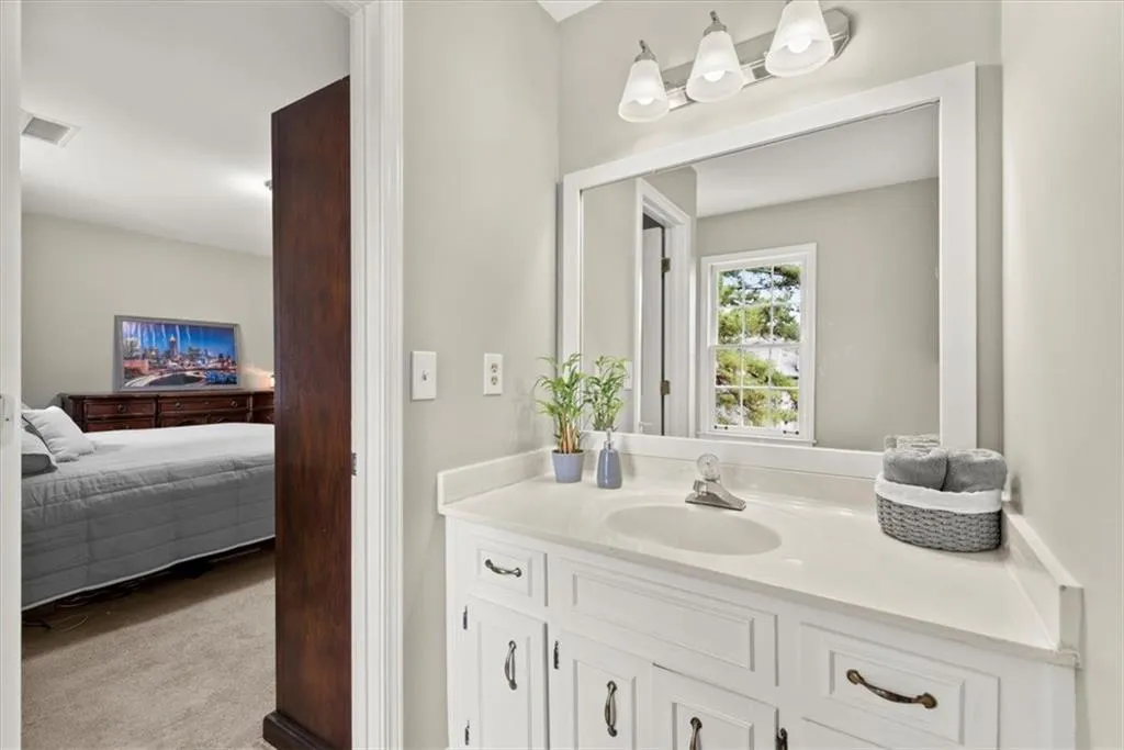 610 Corbin Lake Court, Sandy Springs, Georgia 30350, 2 Bedrooms Bedrooms, ,2 BathroomsBathrooms,Residential,Sold,610 Corbin Lake Court,7269557