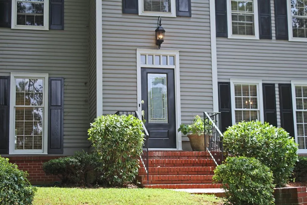 90 River Court Parkway, Atlanta, Georgia 30328, 5 Bedrooms Bedrooms, ,4 BathroomsBathrooms,Residential,Sold,90 River Court Parkway,5582607