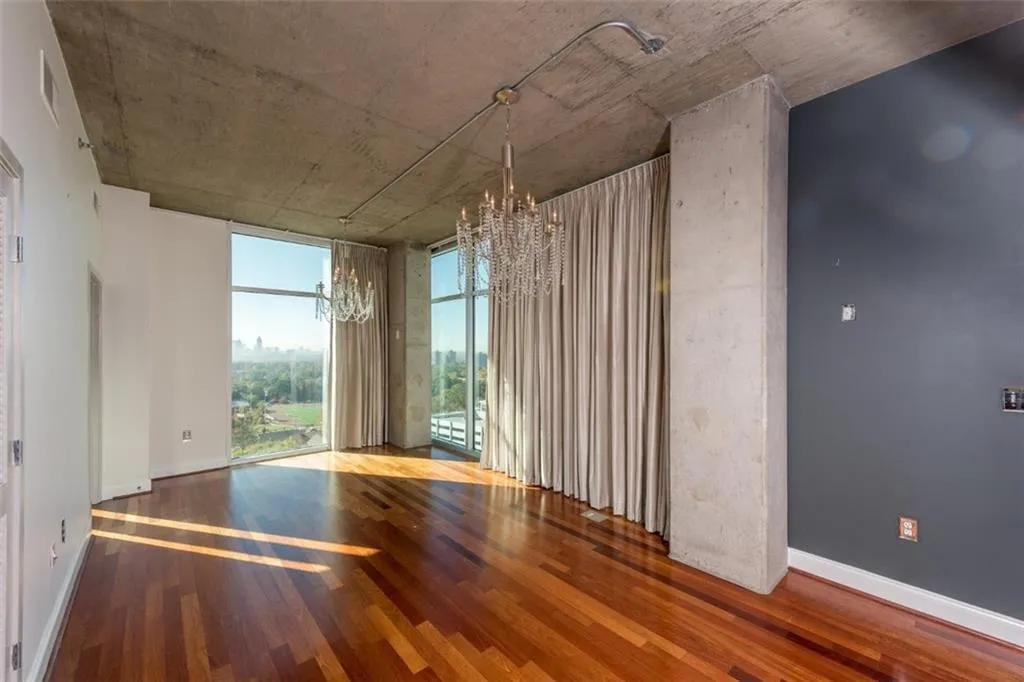 250 Pharr Road Ne Unit 1317, Atlanta, Georgia 30305, 1 Bedroom Bedrooms, ,1 BathroomBathrooms,Residential,Sold,250 Pharr Road Ne Unit 1317,5752879