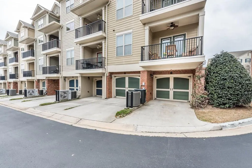 283 Le Gran Bend Unit 283, Atlanta, Georgia 30328, 2 Bedrooms Bedrooms, ,2 BathroomsBathrooms,Residential,Sold,283 Le Gran Bend Unit 283,5974248