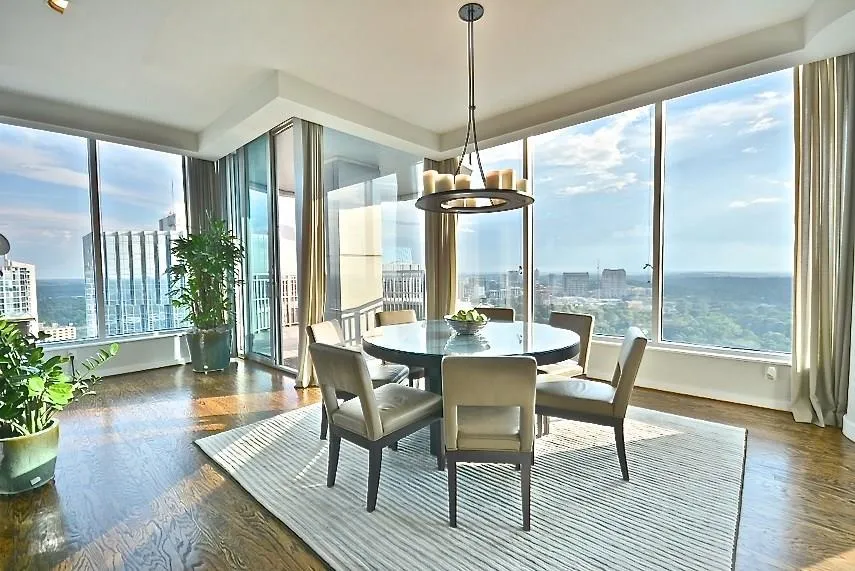 3338 Peachtree Road Ne Unit 3603, Atlanta, Georgia 30326, 3 Bedrooms Bedrooms, ,3 BathroomsBathrooms,Residential,Sold,3338 Peachtree Road Ne Unit 3603,5650870