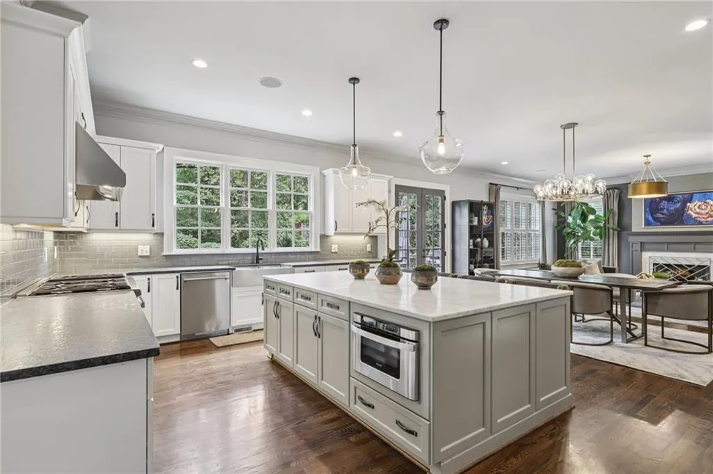 1835 Rock Springs Lane Ne, Atlanta, Georgia 30324, 5 Bedrooms Bedrooms, ,4 BathroomsBathrooms,Residential,For Sale,1835 Rock Springs Lane Ne,7662722