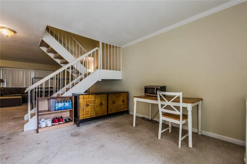 7122 Stonington Drive, Sandy Springs, Georgia 30328, 2 Bedrooms Bedrooms, ,2 BathroomsBathrooms,Residential,Sold,7122 Stonington Drive,6620137