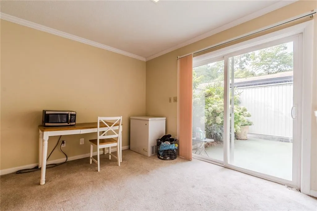 7122 Stonington Drive, Sandy Springs, Georgia 30328, 2 Bedrooms Bedrooms, ,2 BathroomsBathrooms,Residential,Sold,7122 Stonington Drive,6620137