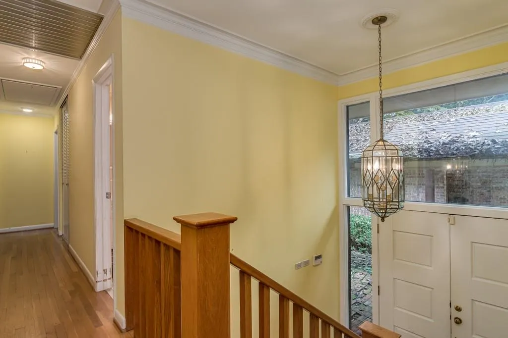 8326 Berkley Ridge Ne, Sandy Springs, Georgia 30350, 5 Bedrooms Bedrooms, ,2 BathroomsBathrooms,Residential,Sold,8326 Berkley Ridge Ne,6802888