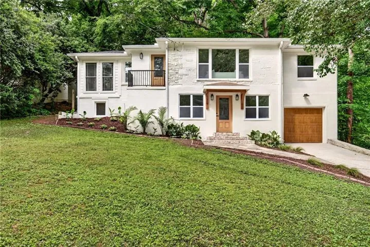 656 Channing Drive Nw, Atlanta, Georgia 30318