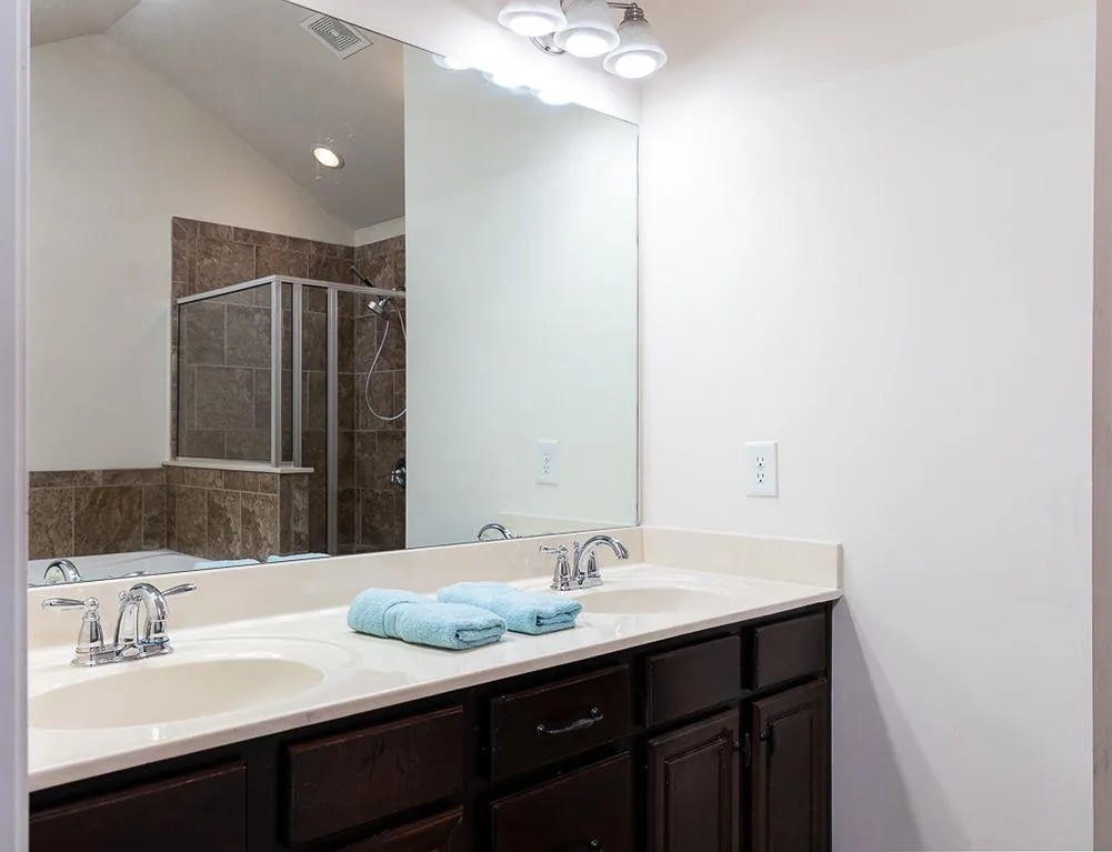 7350 Glisten Avenue Unit 88, Sandy Springs, Georgia 30328, 3 Bedrooms Bedrooms, ,3 BathroomsBathrooms,Residential,Sold,7350 Glisten Avenue Unit 88,6760538