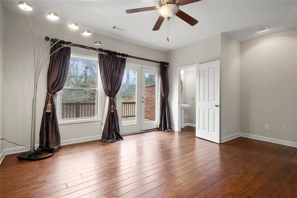 7350 Glisten Avenue Unit 88, Sandy Springs, Georgia 30328, 3 Bedrooms Bedrooms, ,3 BathroomsBathrooms,Residential,Sold,7350 Glisten Avenue Unit 88,6760538