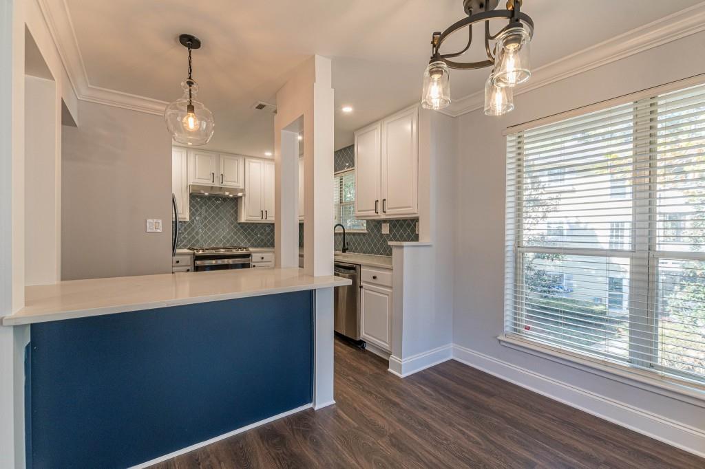 6810 Glenridge Drive Unit C, Sandy Springs, Georgia 30328, 2 Bedrooms Bedrooms, ,2 BathroomsBathrooms,Residential,Sold,6810 Glenridge Drive Unit C,7316959