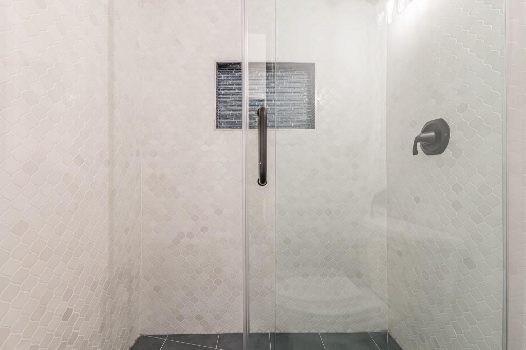 6810 Glenridge Drive Unit C, Sandy Springs, Georgia 30328, 2 Bedrooms Bedrooms, ,2 BathroomsBathrooms,Residential,Sold,6810 Glenridge Drive Unit C,7316959