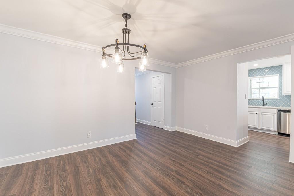 6810 Glenridge Drive Unit C, Sandy Springs, Georgia 30328, 2 Bedrooms Bedrooms, ,2 BathroomsBathrooms,Residential,Sold,6810 Glenridge Drive Unit C,7316959