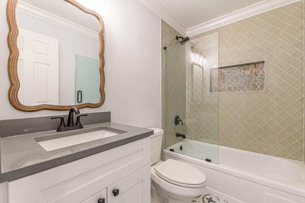 6810 Glenridge Drive Unit C, Sandy Springs, Georgia 30328, 2 Bedrooms Bedrooms, ,2 BathroomsBathrooms,Residential,Sold,6810 Glenridge Drive Unit C,7316959