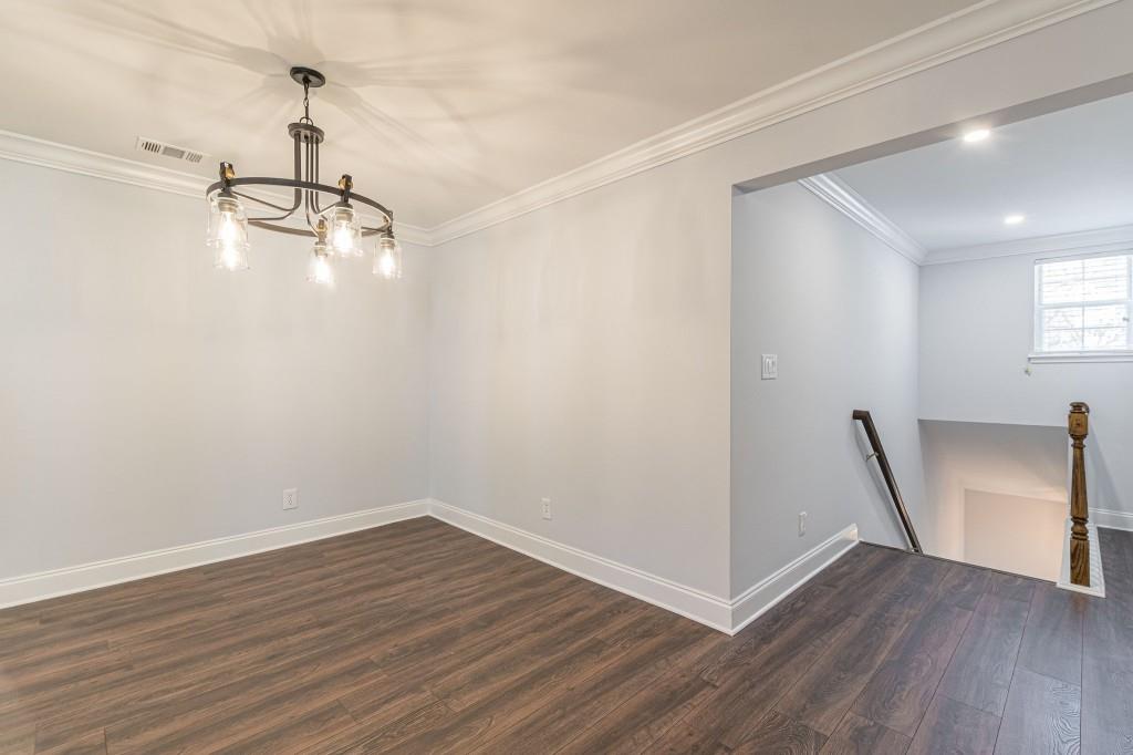 6810 Glenridge Drive Unit C, Sandy Springs, Georgia 30328, 2 Bedrooms Bedrooms, ,2 BathroomsBathrooms,Residential,Sold,6810 Glenridge Drive Unit C,7316959