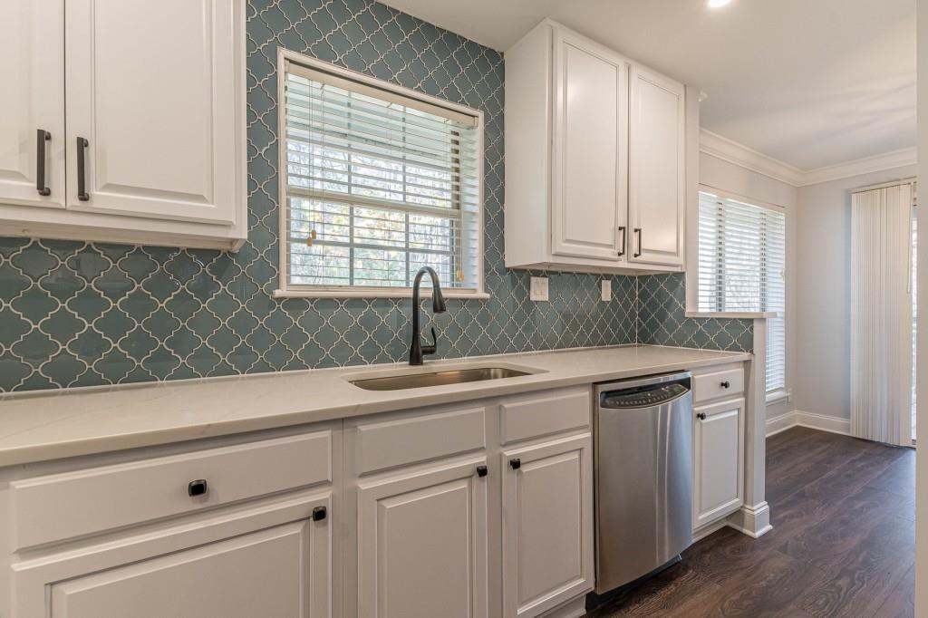 6810 Glenridge Drive Unit C, Sandy Springs, Georgia 30328, 2 Bedrooms Bedrooms, ,2 BathroomsBathrooms,Residential,Sold,6810 Glenridge Drive Unit C,7316959