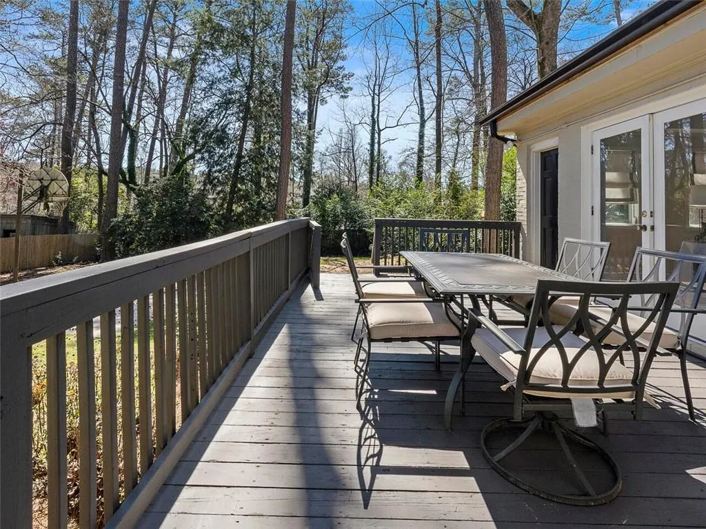 381 Pine Forest Road, Atlanta, Georgia 30342, 3 Bedrooms Bedrooms, ,2 BathroomsBathrooms,Residential,Sold,381 Pine Forest Road,7015668