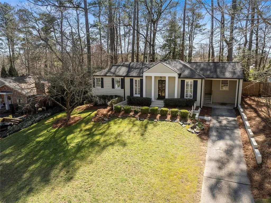 381 Pine Forest Road, Atlanta, Georgia 30342, 3 Bedrooms Bedrooms, ,2 BathroomsBathrooms,Residential,Sold,381 Pine Forest Road,7015668