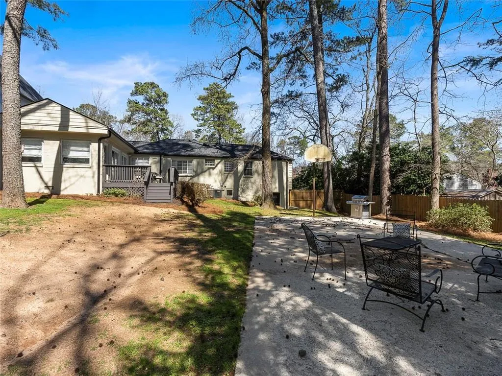 381 Pine Forest Road, Atlanta, Georgia 30342, 3 Bedrooms Bedrooms, ,2 BathroomsBathrooms,Residential,Sold,381 Pine Forest Road,7015668