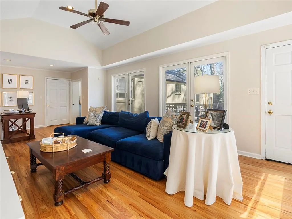 381 Pine Forest Road, Atlanta, Georgia 30342, 3 Bedrooms Bedrooms, ,2 BathroomsBathrooms,Residential,Sold,381 Pine Forest Road,7015668