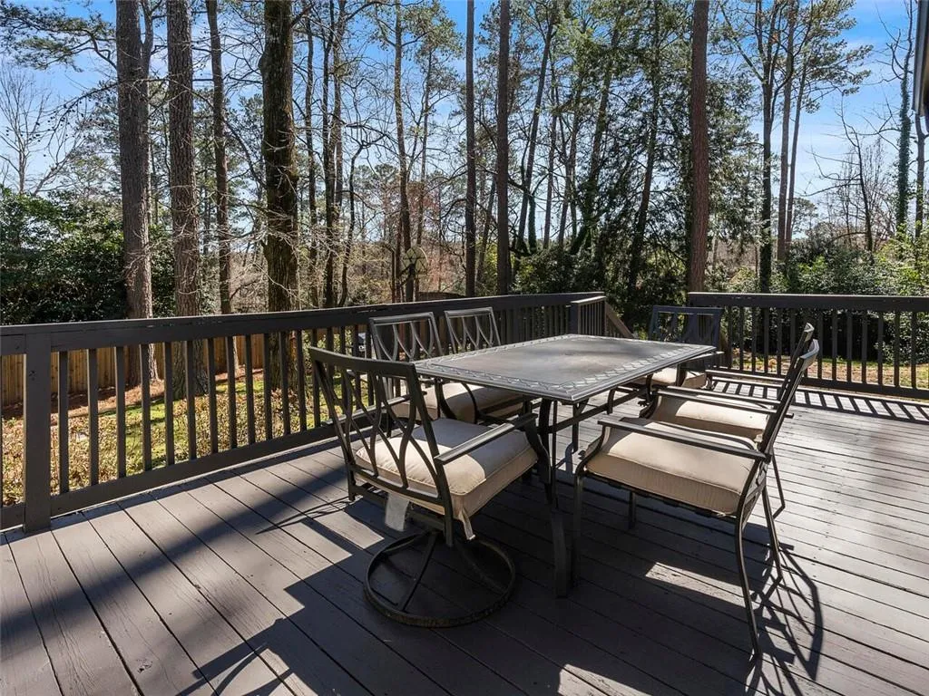 381 Pine Forest Road, Atlanta, Georgia 30342, 3 Bedrooms Bedrooms, ,2 BathroomsBathrooms,Residential,Sold,381 Pine Forest Road,7015668