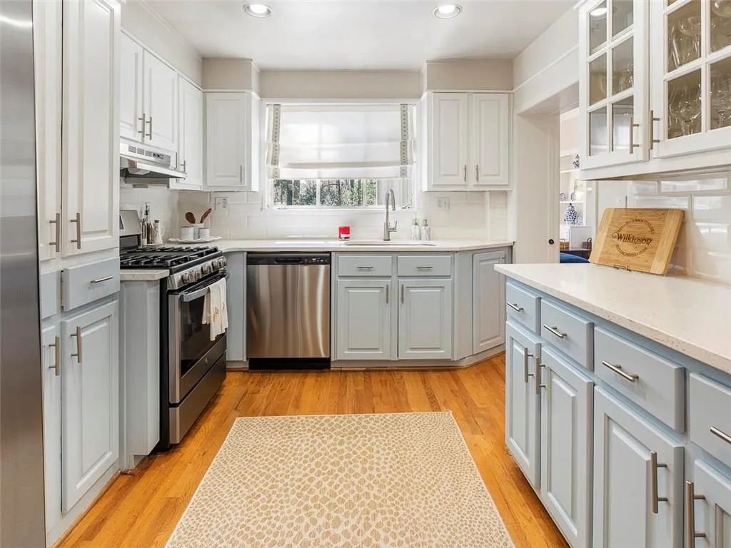 381 Pine Forest Road, Atlanta, Georgia 30342, 3 Bedrooms Bedrooms, ,2 BathroomsBathrooms,Residential,Sold,381 Pine Forest Road,7015668
