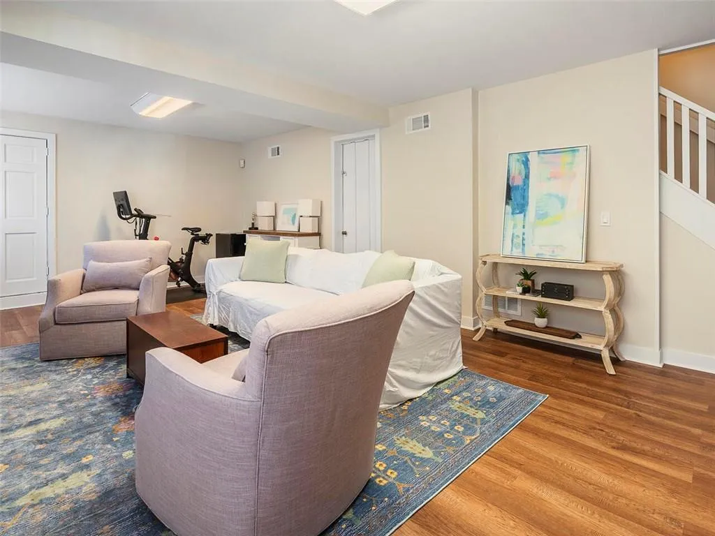 381 Pine Forest Road, Atlanta, Georgia 30342, 3 Bedrooms Bedrooms, ,2 BathroomsBathrooms,Residential,Sold,381 Pine Forest Road,7015668