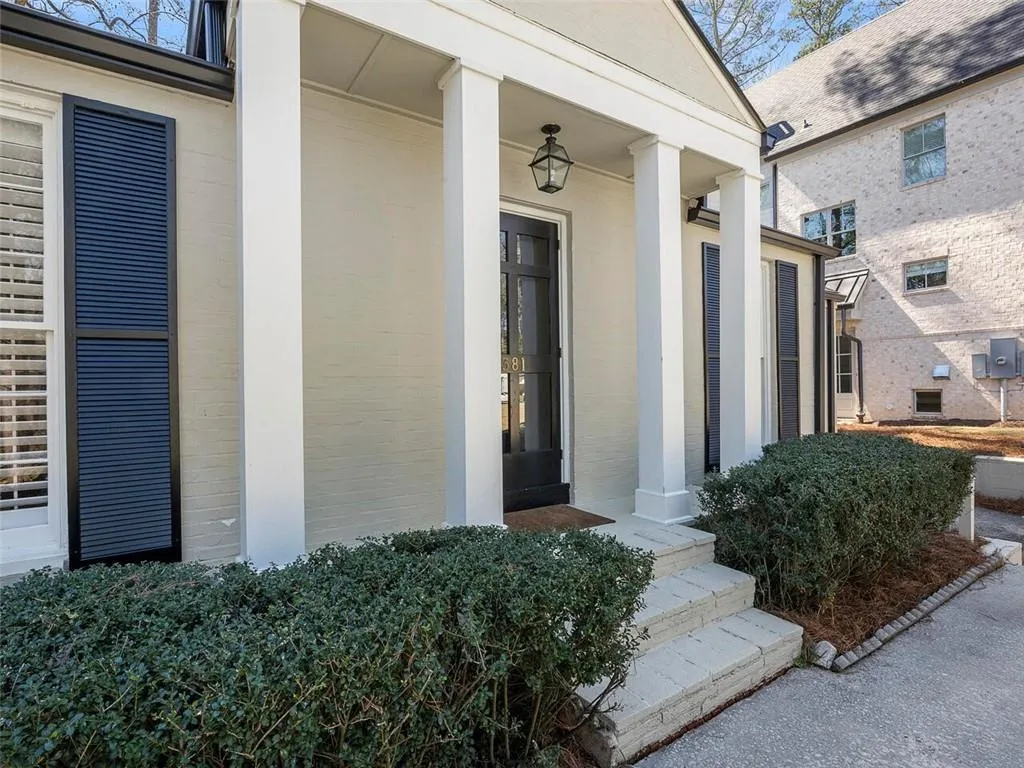 381 Pine Forest Road, Atlanta, Georgia 30342, 3 Bedrooms Bedrooms, ,2 BathroomsBathrooms,Residential,Sold,381 Pine Forest Road,7015668