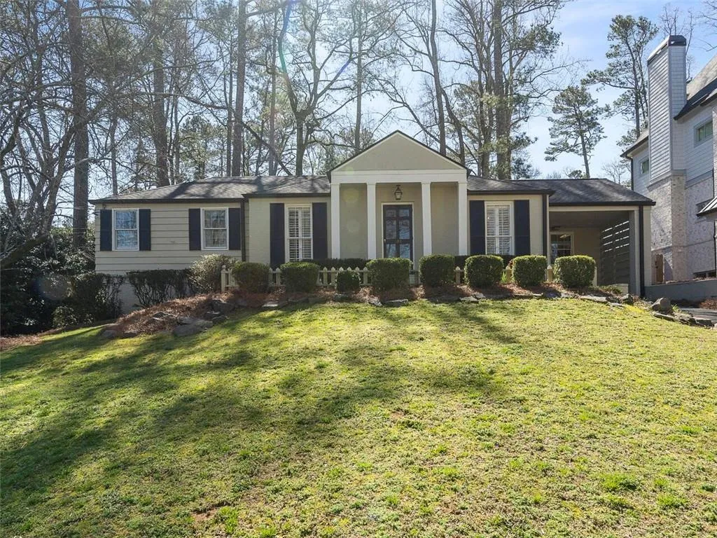 381 Pine Forest Road, Atlanta, Georgia 30342, 3 Bedrooms Bedrooms, ,2 BathroomsBathrooms,Residential,Sold,381 Pine Forest Road,7015668