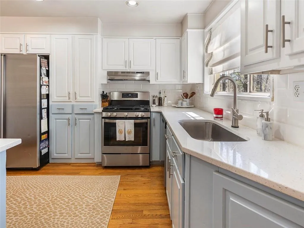 381 Pine Forest Road, Atlanta, Georgia 30342, 3 Bedrooms Bedrooms, ,2 BathroomsBathrooms,Residential,Sold,381 Pine Forest Road,7015668