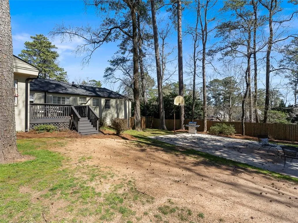 381 Pine Forest Road, Atlanta, Georgia 30342, 3 Bedrooms Bedrooms, ,2 BathroomsBathrooms,Residential,Sold,381 Pine Forest Road,7015668