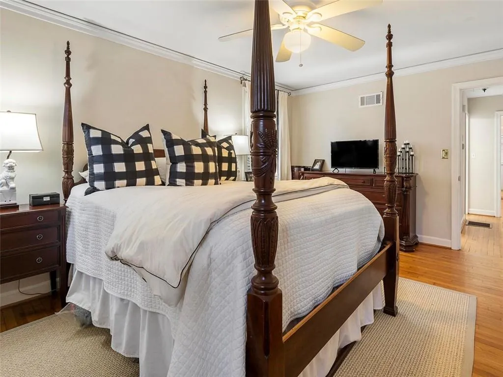 381 Pine Forest Road, Atlanta, Georgia 30342, 3 Bedrooms Bedrooms, ,2 BathroomsBathrooms,Residential,Sold,381 Pine Forest Road,7015668
