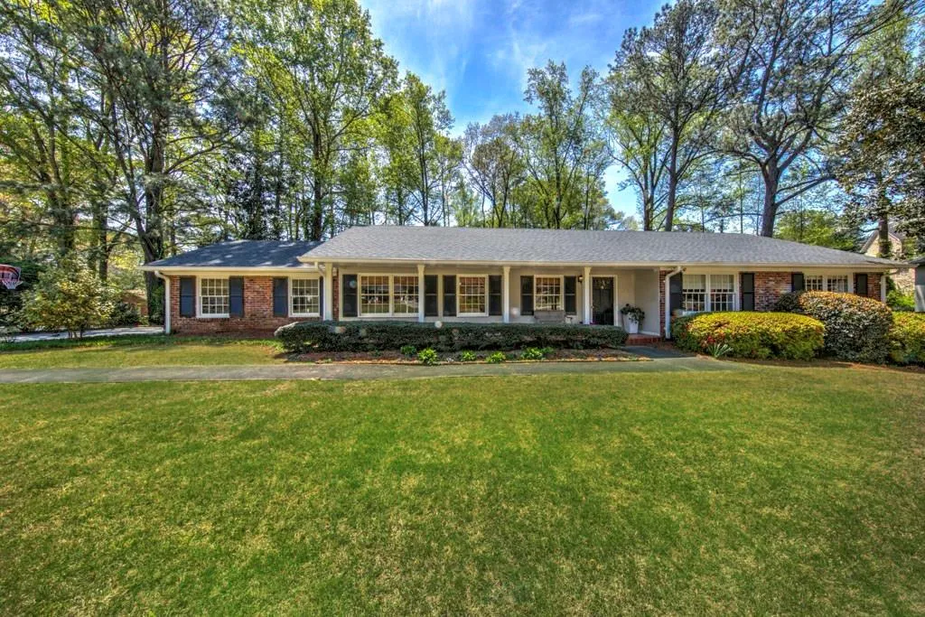 745 Northland Court, Sandy Springs, Georgia 30342, 5 Bedrooms Bedrooms, ,3 BathroomsBathrooms,Residential,Sold,745 Northland Court,5973672