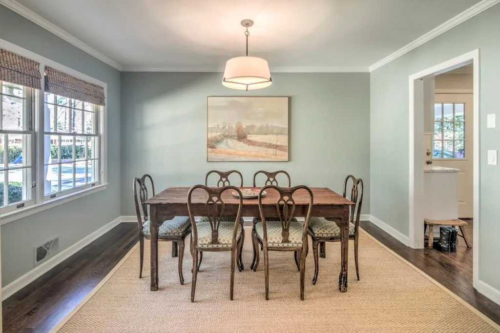 745 Northland Court, Sandy Springs, Georgia 30342, 5 Bedrooms Bedrooms, ,3 BathroomsBathrooms,Residential,Sold,745 Northland Court,5973672