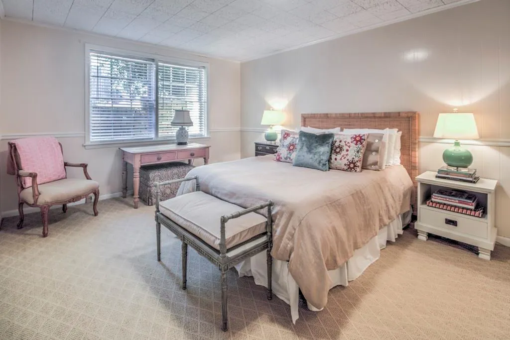 745 Northland Court, Sandy Springs, Georgia 30342, 5 Bedrooms Bedrooms, ,3 BathroomsBathrooms,Residential,Sold,745 Northland Court,5973672