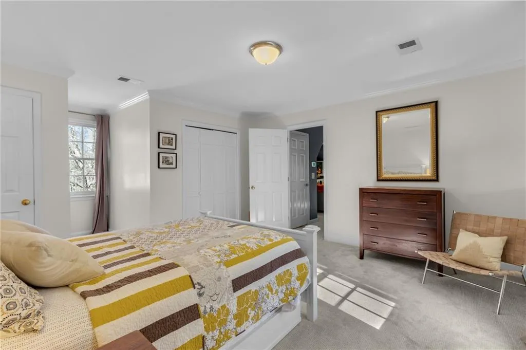 6225 River Chase Circle, Sandy Springs, Georgia 30328, 5 Bedrooms Bedrooms, ,3 BathroomsBathrooms,Residential,Sold,6225 River Chase Circle,7164515