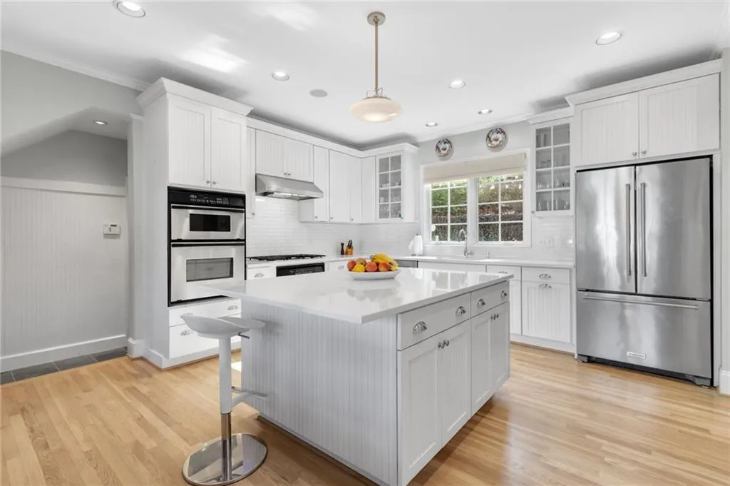 6225 River Chase Circle, Sandy Springs, Georgia 30328, 5 Bedrooms Bedrooms, ,3 BathroomsBathrooms,Residential,Sold,6225 River Chase Circle,7164515