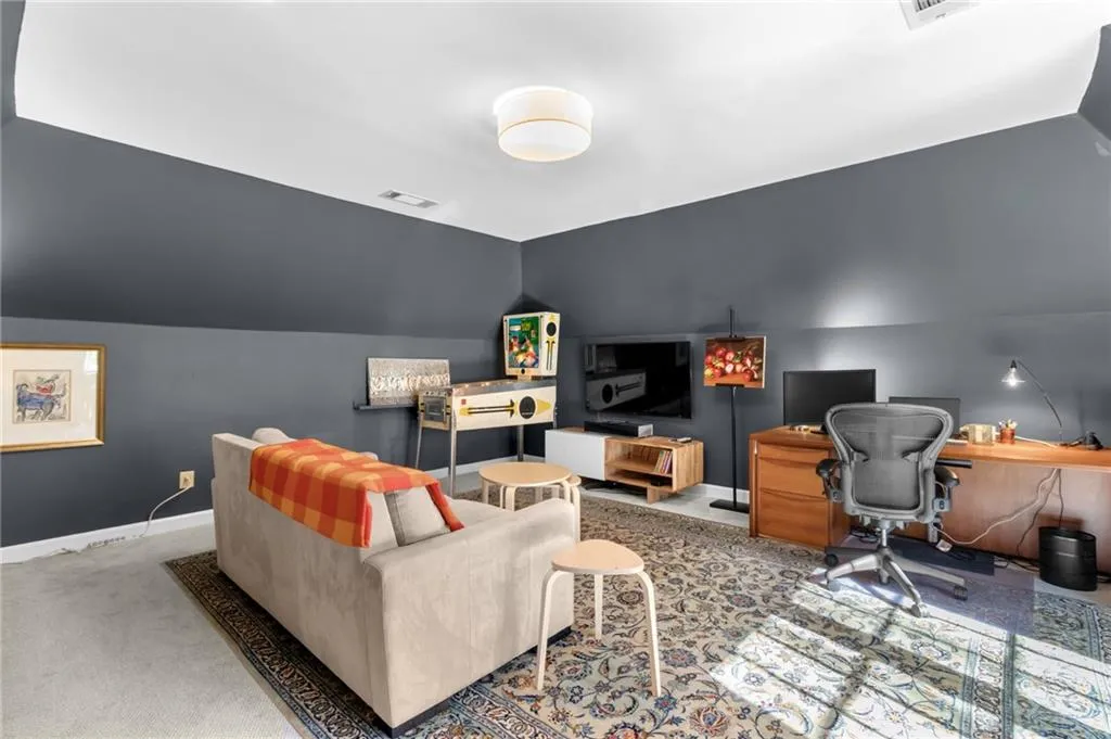 6225 River Chase Circle, Sandy Springs, Georgia 30328, 5 Bedrooms Bedrooms, ,3 BathroomsBathrooms,Residential,Sold,6225 River Chase Circle,7164515