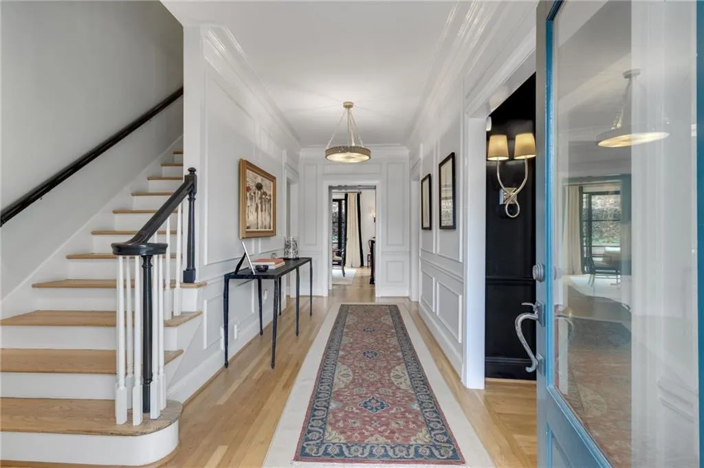 6225 River Chase Circle, Sandy Springs, Georgia 30328, 5 Bedrooms Bedrooms, ,3 BathroomsBathrooms,Residential,Sold,6225 River Chase Circle,7164515