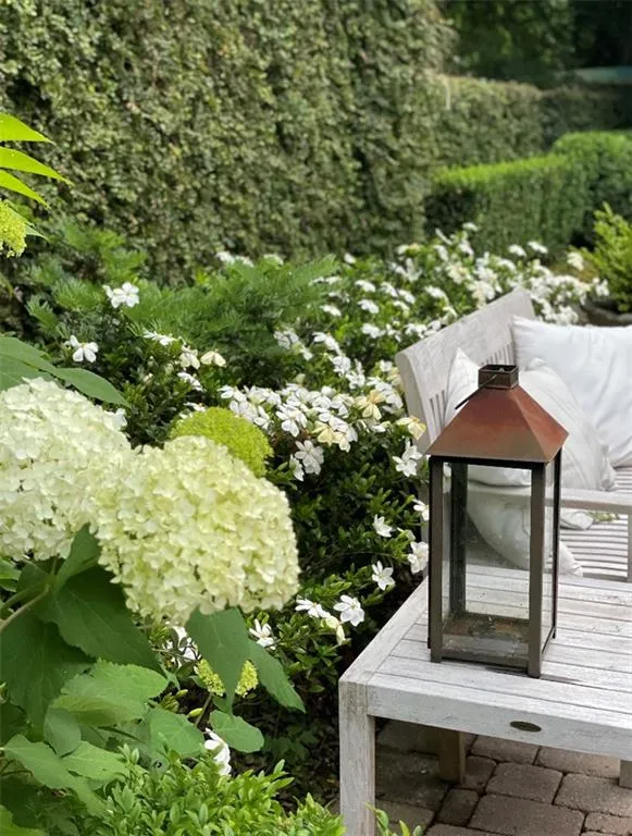 6225 River Chase Circle, Sandy Springs, Georgia 30328, 5 Bedrooms Bedrooms, ,3 BathroomsBathrooms,Residential,Sold,6225 River Chase Circle,7164515