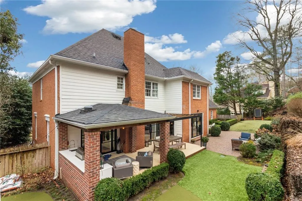 6225 River Chase Circle, Sandy Springs, Georgia 30328, 5 Bedrooms Bedrooms, ,3 BathroomsBathrooms,Residential,Sold,6225 River Chase Circle,7164515