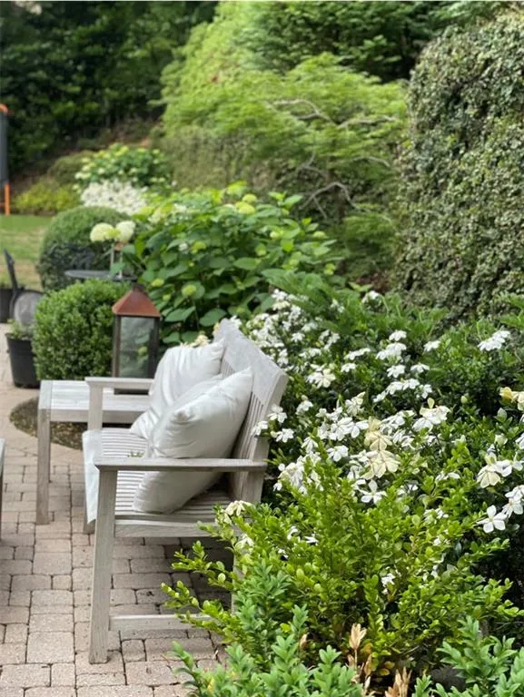 6225 River Chase Circle, Sandy Springs, Georgia 30328, 5 Bedrooms Bedrooms, ,3 BathroomsBathrooms,Residential,Sold,6225 River Chase Circle,7164515