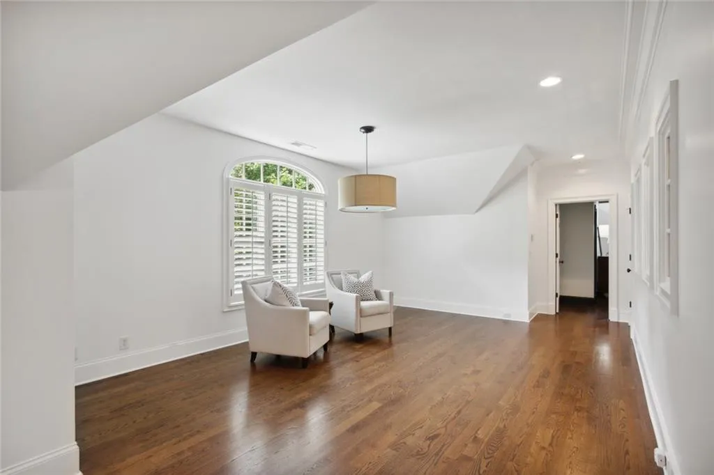 4840 Carol Lane, Sandy Springs, Georgia 30327, 4 Bedrooms Bedrooms, ,4 BathroomsBathrooms,Residential,Sold,4840 Carol Lane,7083788