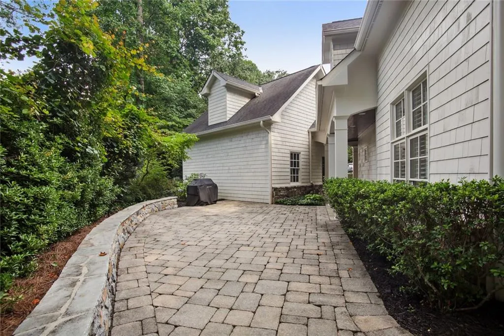 4840 Carol Lane, Sandy Springs, Georgia 30327, 4 Bedrooms Bedrooms, ,4 BathroomsBathrooms,Residential,Sold,4840 Carol Lane,7083788