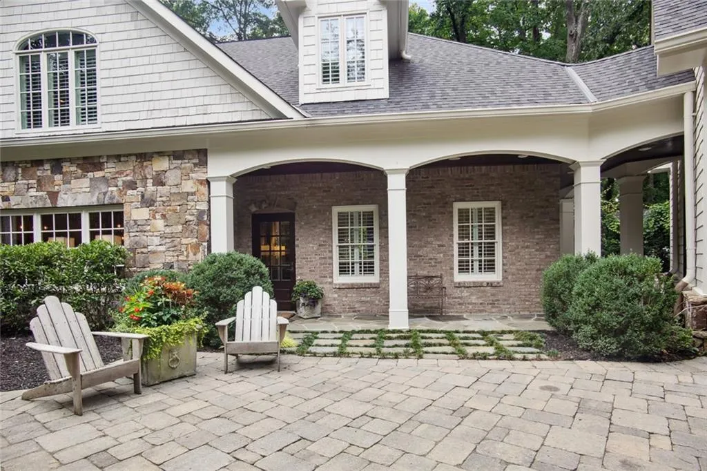 4840 Carol Lane, Sandy Springs, Georgia 30327, 4 Bedrooms Bedrooms, ,4 BathroomsBathrooms,Residential,Sold,4840 Carol Lane,7083788